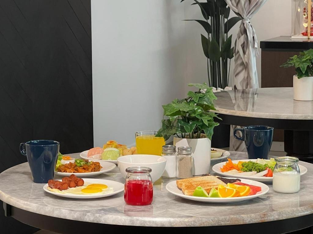 Tropics Eight Suites Τζωρτζ Τάουν Εξωτερικό φωτογραφία