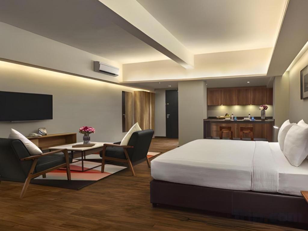 Tropics Eight Suites Τζωρτζ Τάουν Εξωτερικό φωτογραφία