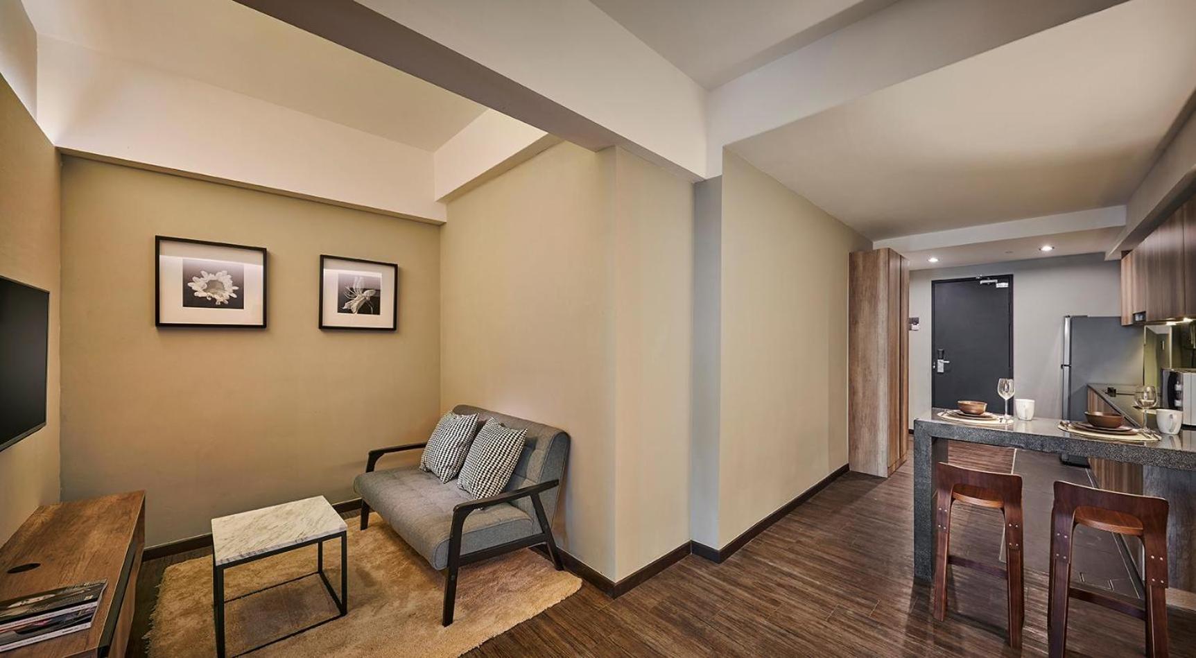 Tropics Eight Suites Τζωρτζ Τάουν Εξωτερικό φωτογραφία